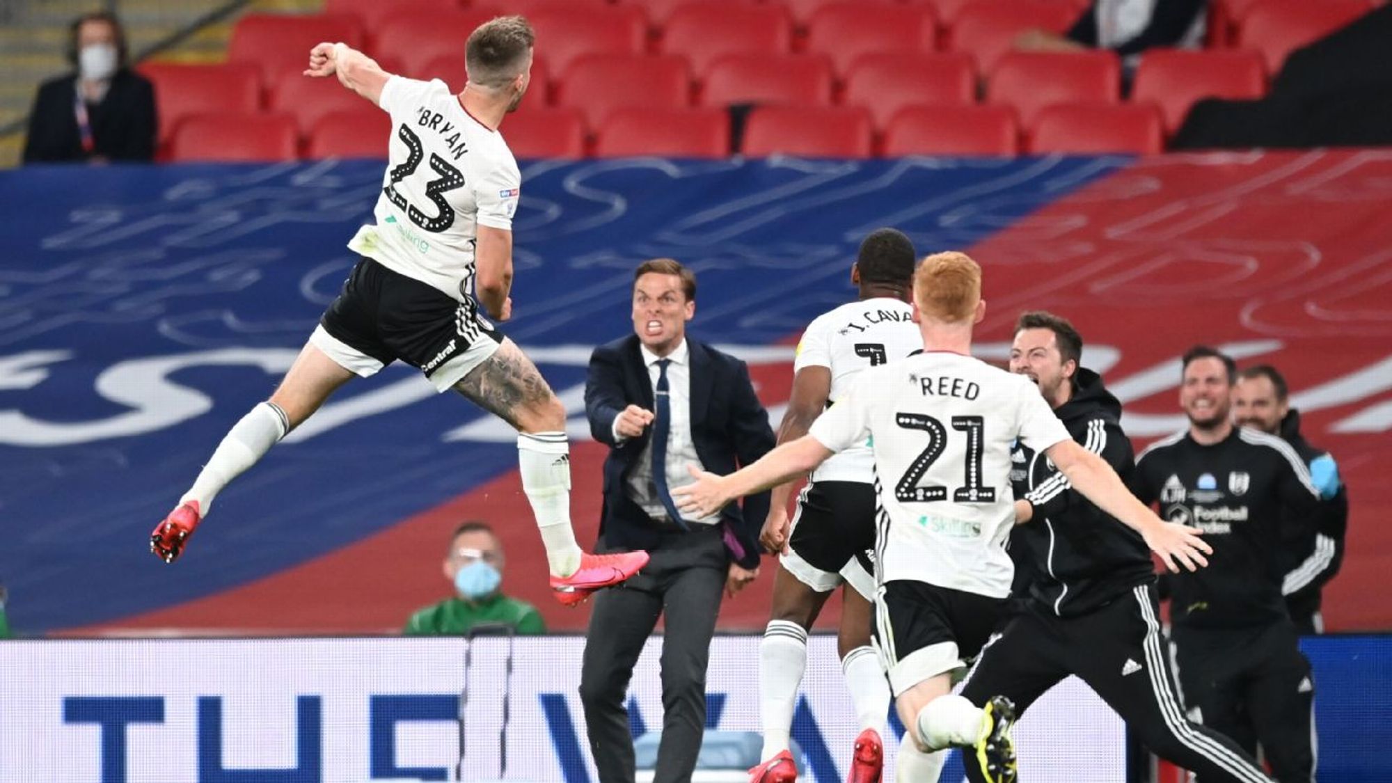 手在赛季初 手在赛季初